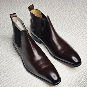 Brown Leather Chelsea Boots with Elastic Panels